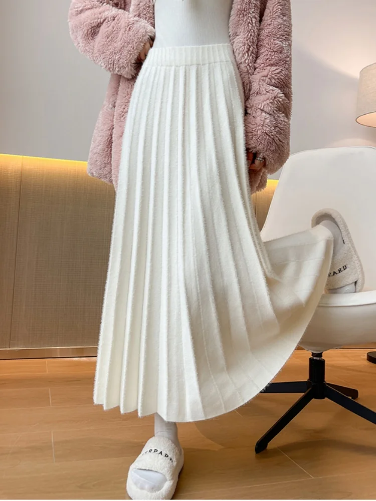 

SMTHMA Mink Fur Spliced Knitted Skirt For Women 2025 New Autumn Winter Soft Sticky High Waisted Pleated Large Bwing Woolen Skirt