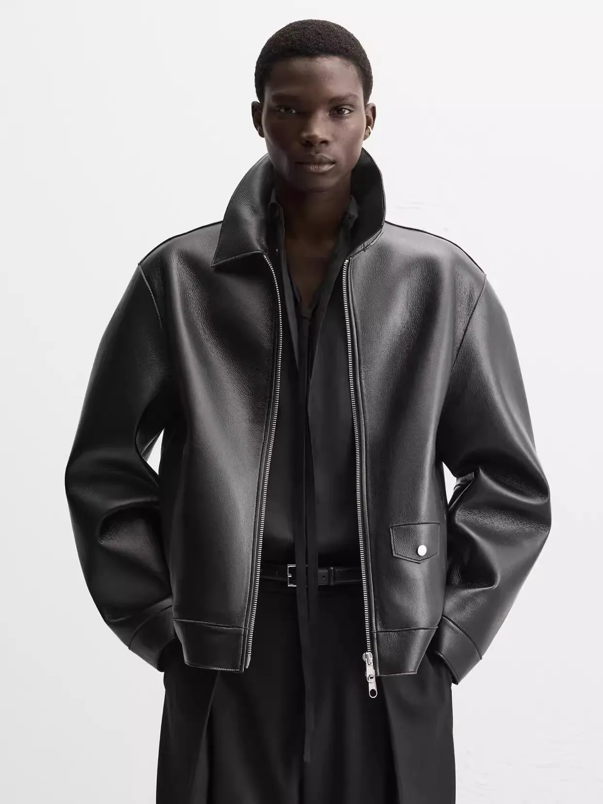 

2025 Men's Faionable Casual PU Leather Biker Sle Jaet Coat All-Match Flip Collar Motorcycle Pattern Long Sve Coat