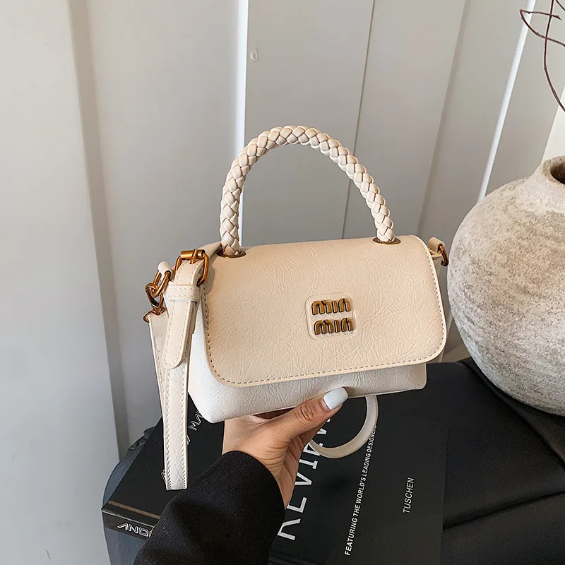 

2026 Autumn Winter Women's Square Shoulder Bag, Vintage Inspired Top Handle Purse, Small Elegant Crossbody Bag, Unique & Fashion