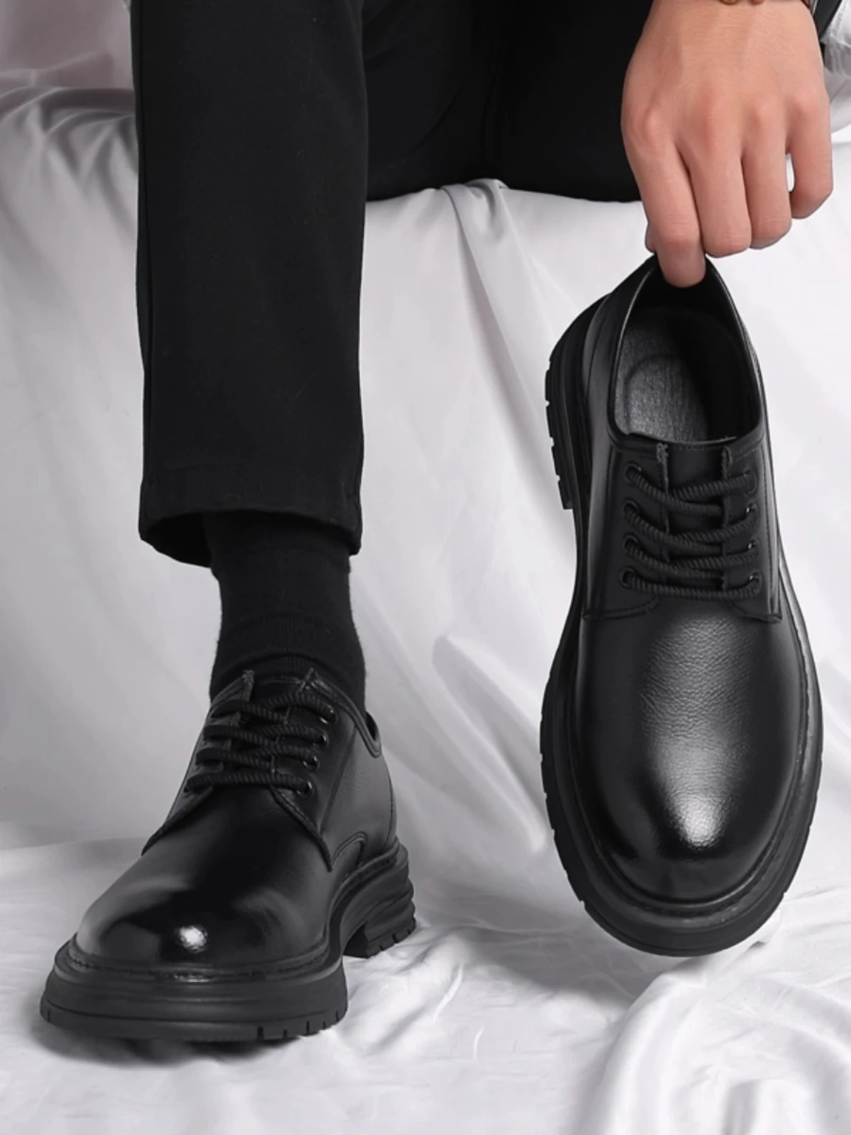 

Fashionable round Toe Men's Leather Shoes Casual Versatile Youth High-End Sensation Summer Season Breathable Slip-On