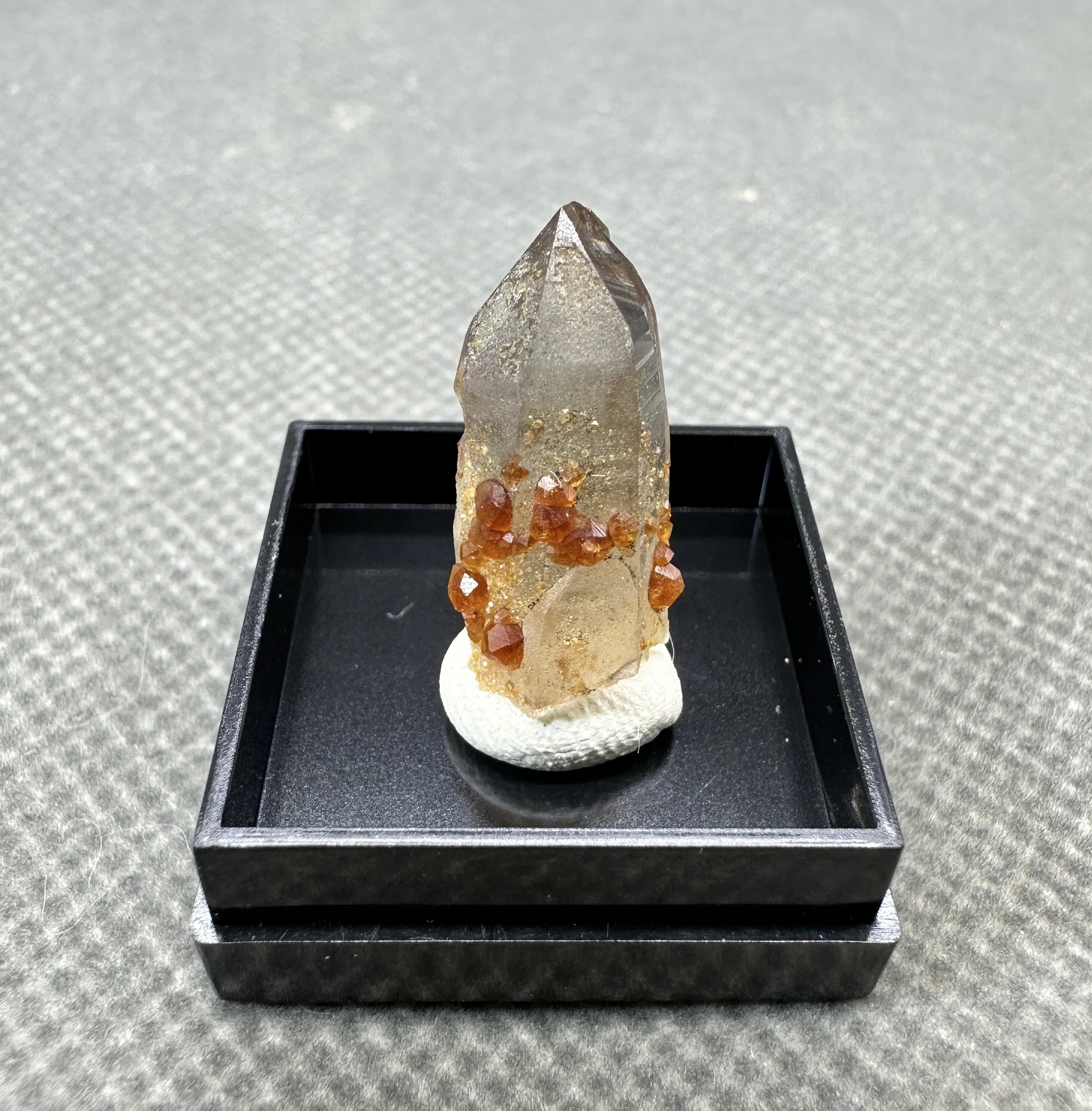 

Natural garnet growing on smoked crystal mineral specimens + box size 2.6 cm + healing quartz crystals and stones rock