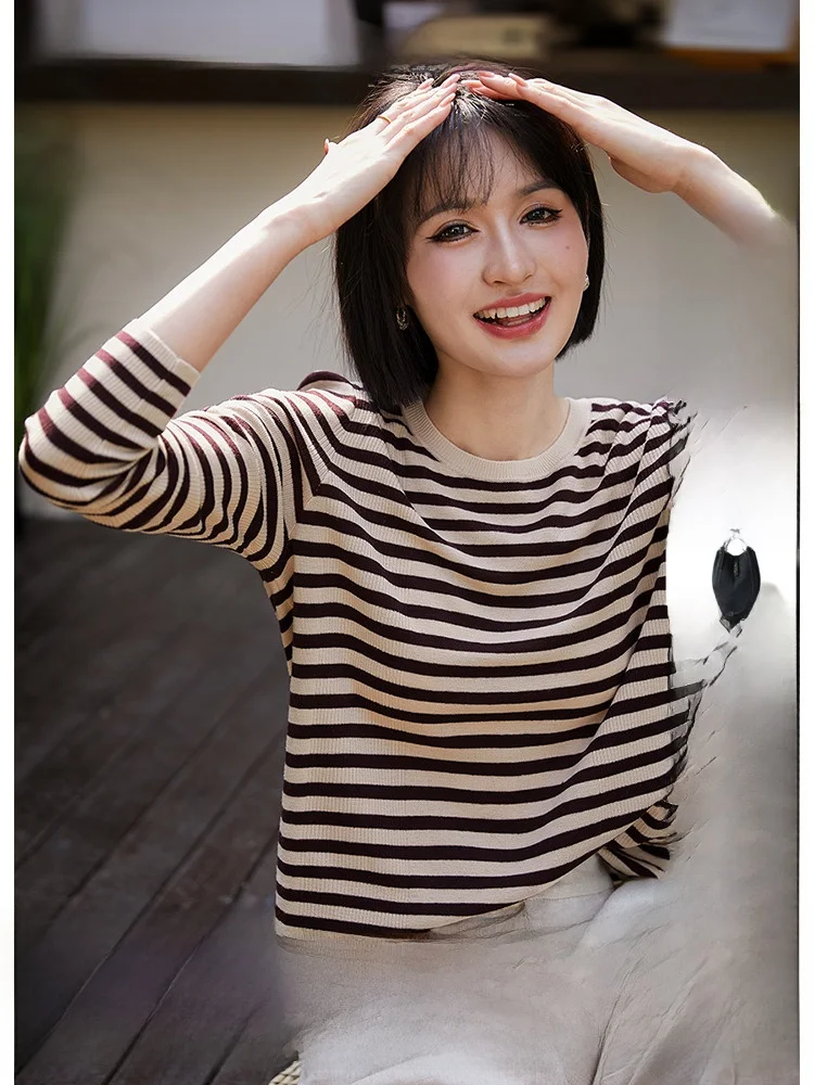 

Xiao Han 6 Needle Yangzi Wool 20S Fine Yarn Striped Knitwear Long Sve Top Spring New Sle Casual Straight Cut Woolen Kn...