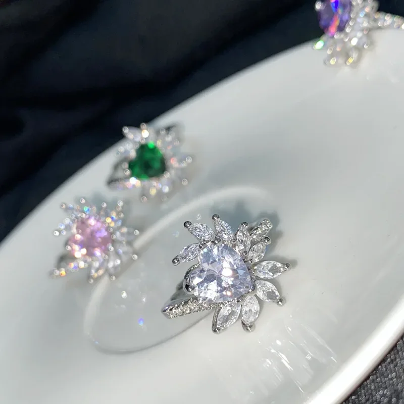 

MDLFES Mo!ssan Diamond Style Versa Dai Pink Heart Gemstone Ring 18K Gold Plated Lavender Purple Zirconium Niche Design Flower