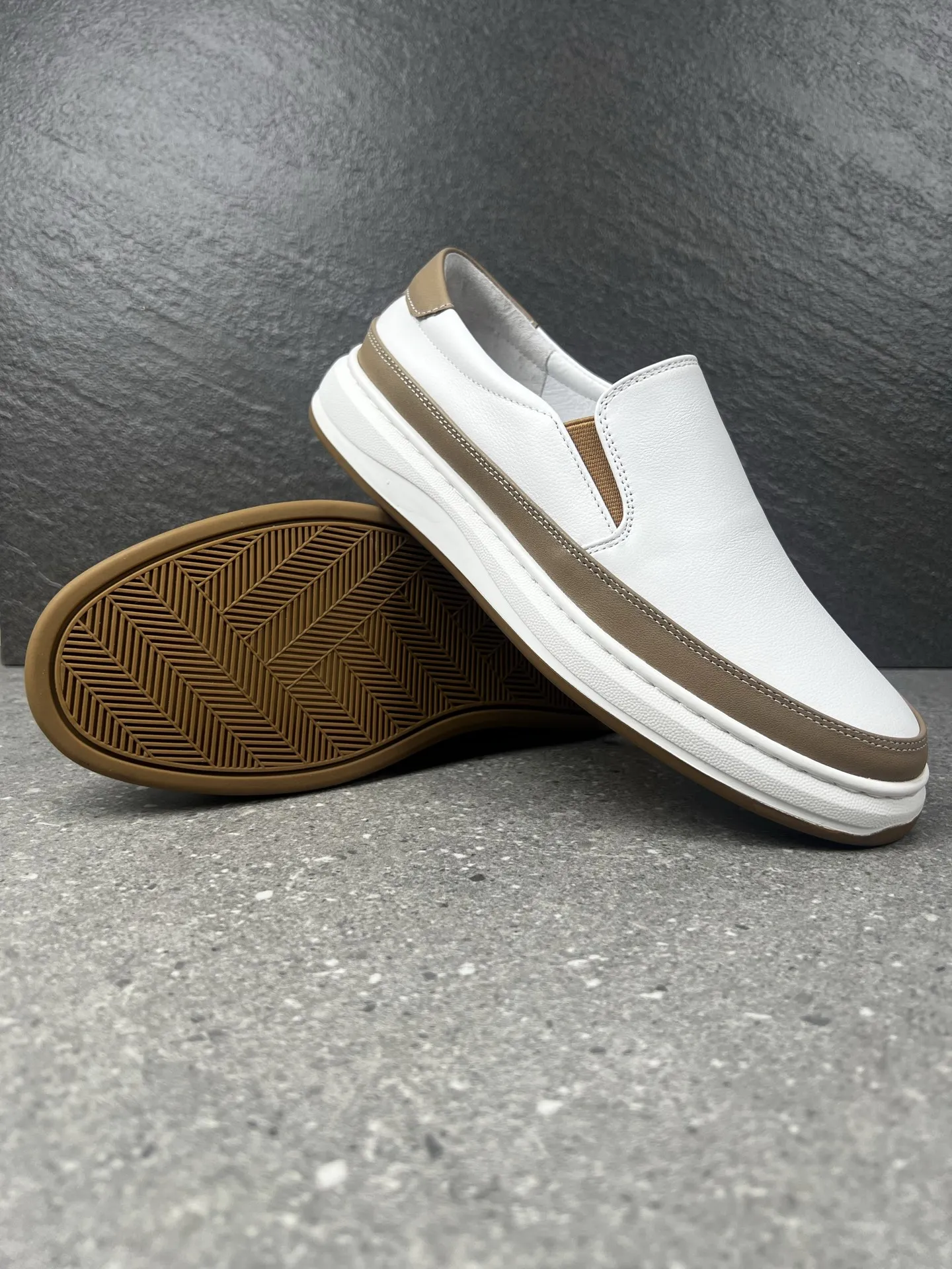 

E Casual Leather Shoes For Men Breathable Genuine Leather Sneakers Lace Up Low Top Comfortable Walking Shoes