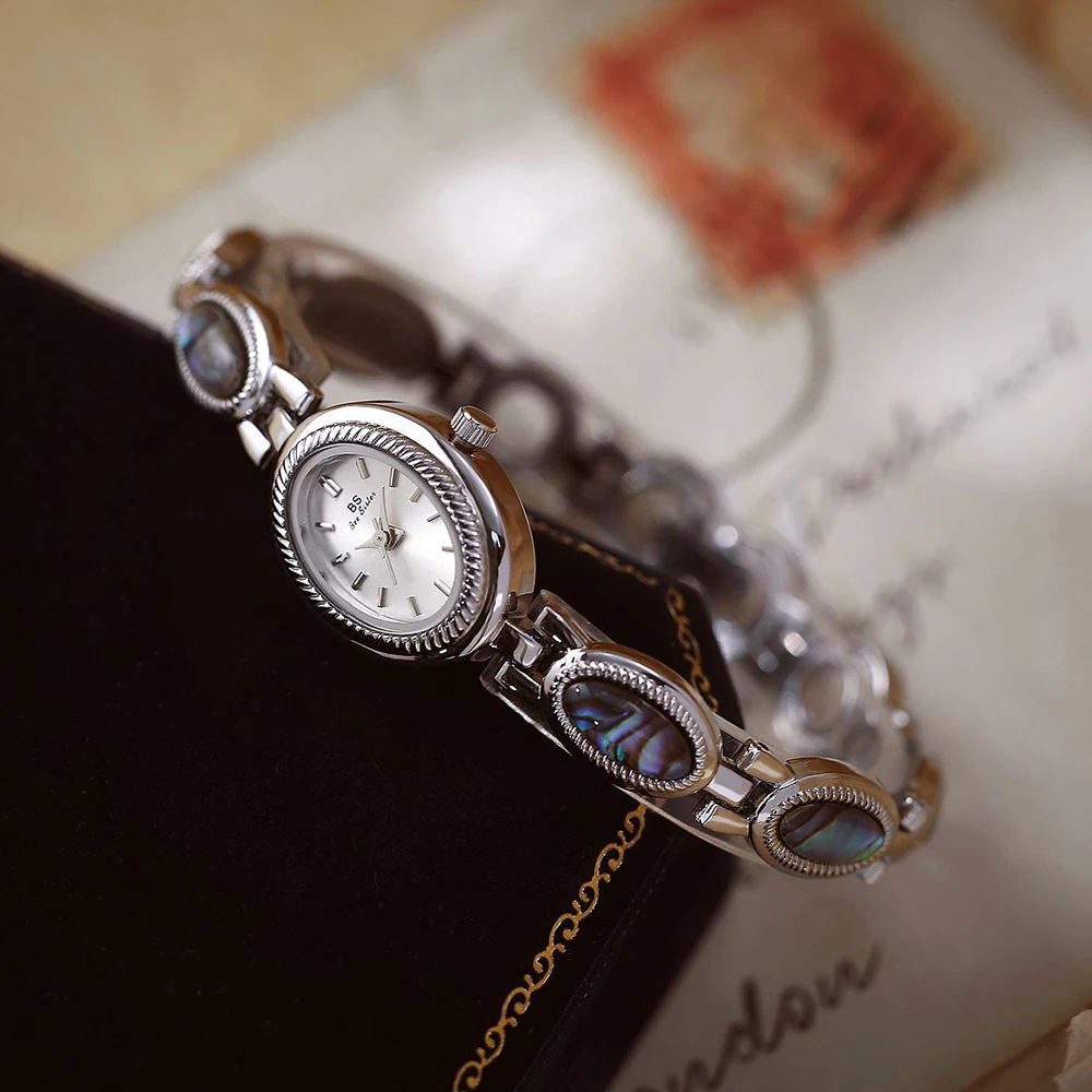 Новые женские часы, роскошные винтажные золотые кварцевые часы, красочный браслет в виде ракушки, наручные часы, платье, женские подарки, оригинал 2025 года