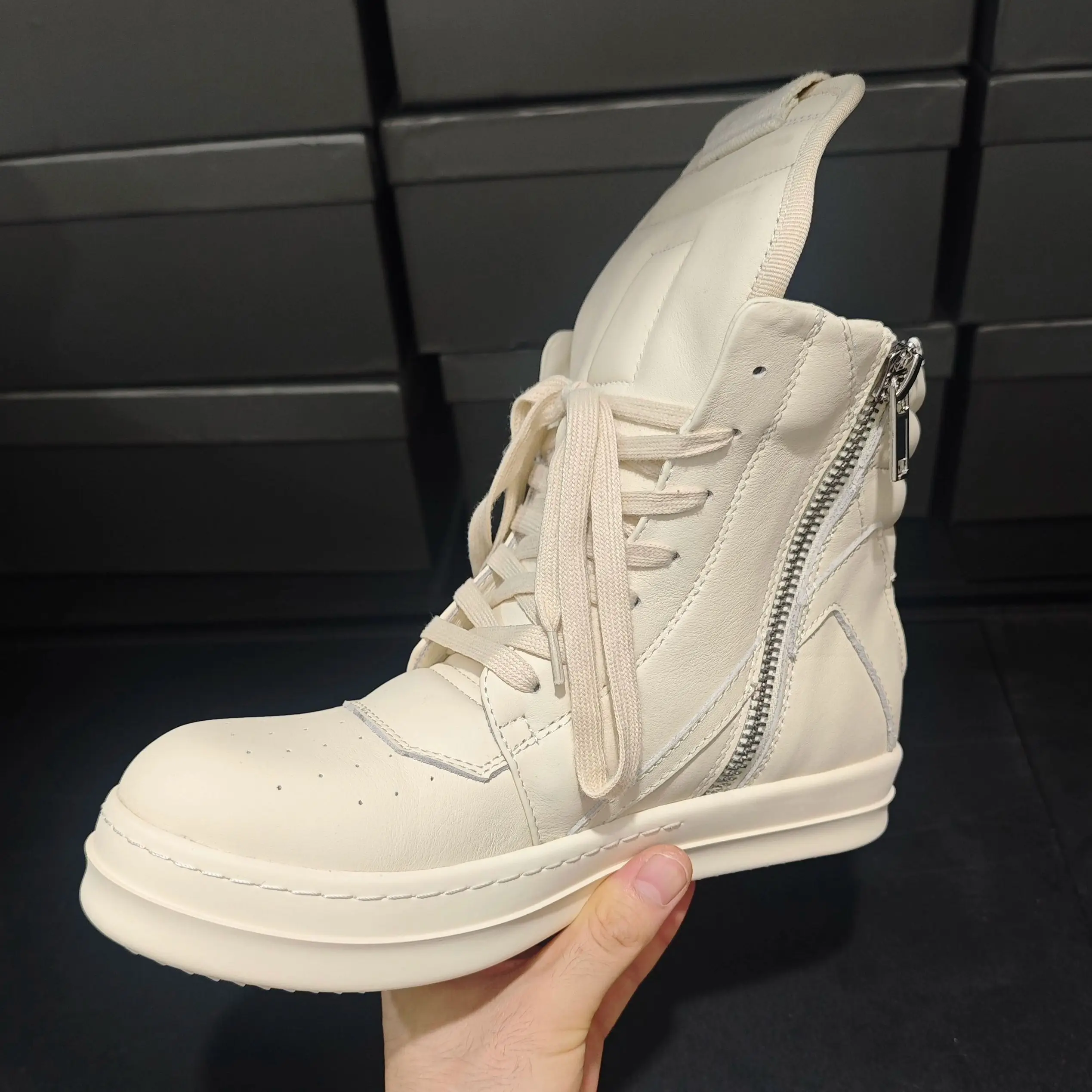 Retro Trend High Top Boots Off-White Solid Inverted Triangle Couple Platform Elevated Side Zipper Leather Streetwear Casual 2026