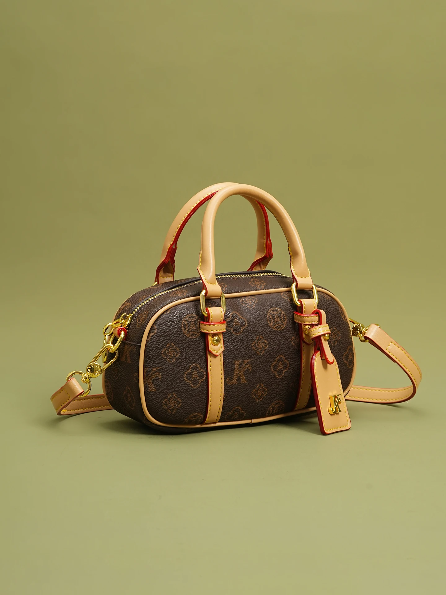 

High-End Light Luxury Women Handbag New autumn and winter pillow bag Casual Fashionable Women Large Capacity Crossbody Bag