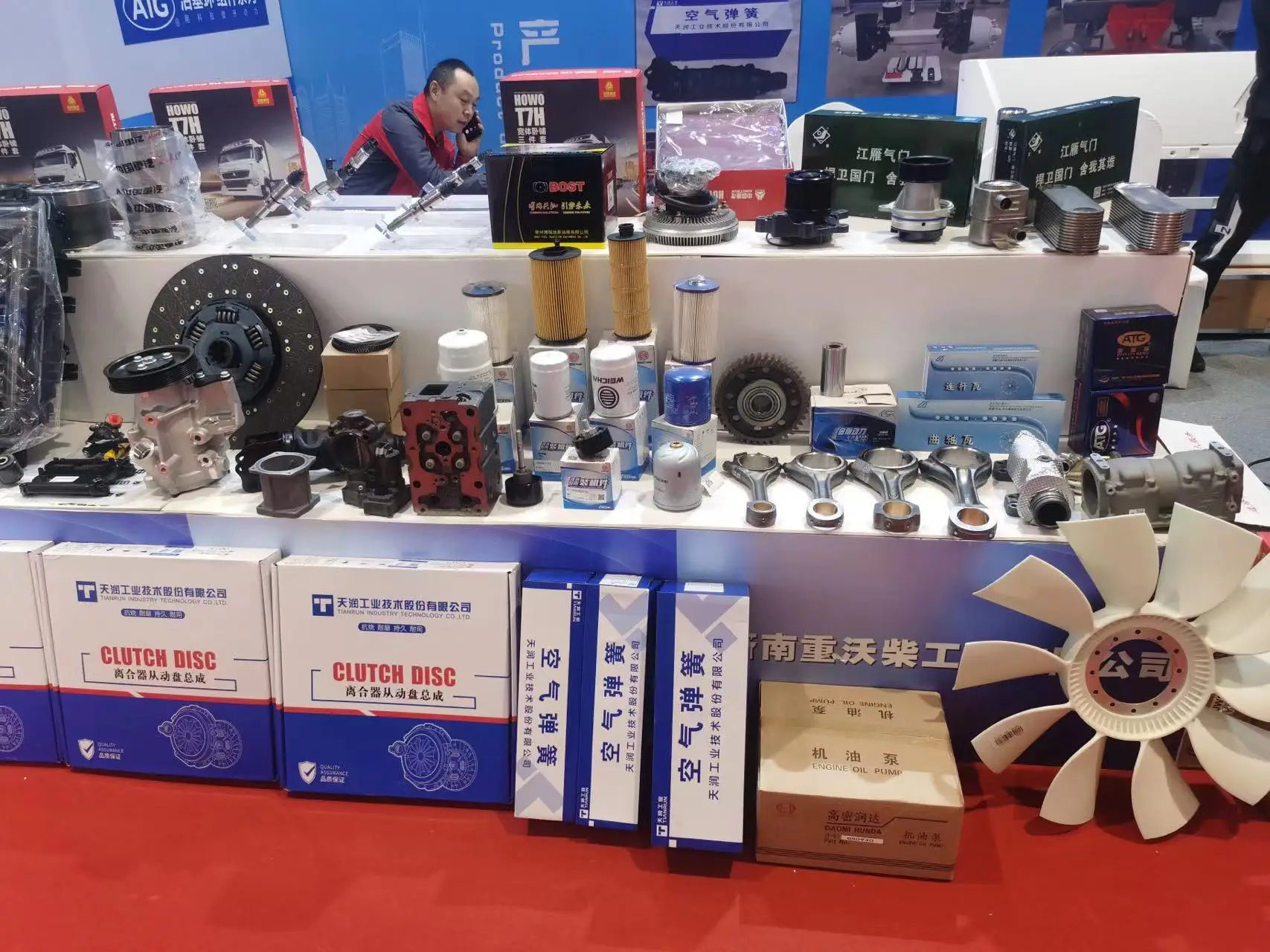 ل WEICHAI WP10.380E22 محرك Sinotruk HOWO أجزاء شاحنة قلابة WP10 التلقائي التوتر عجلة حزام الموتر بكرة 612640060116 #3