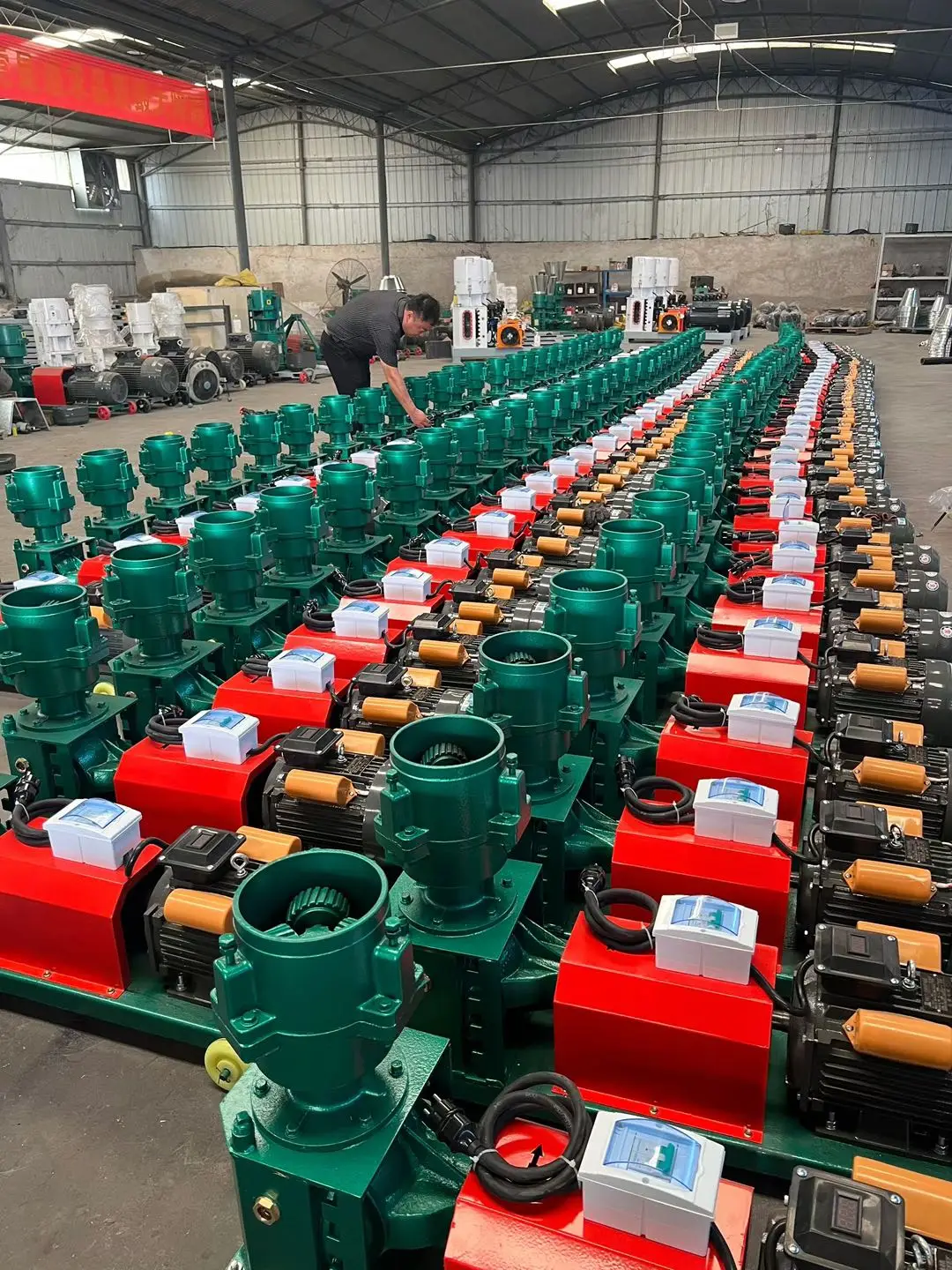 *forHot Selling 3 Roller Feed Pellet Mill Making Chicken Feed Animal Feed Pellet Machine for Cattle Fish Sheep with CE