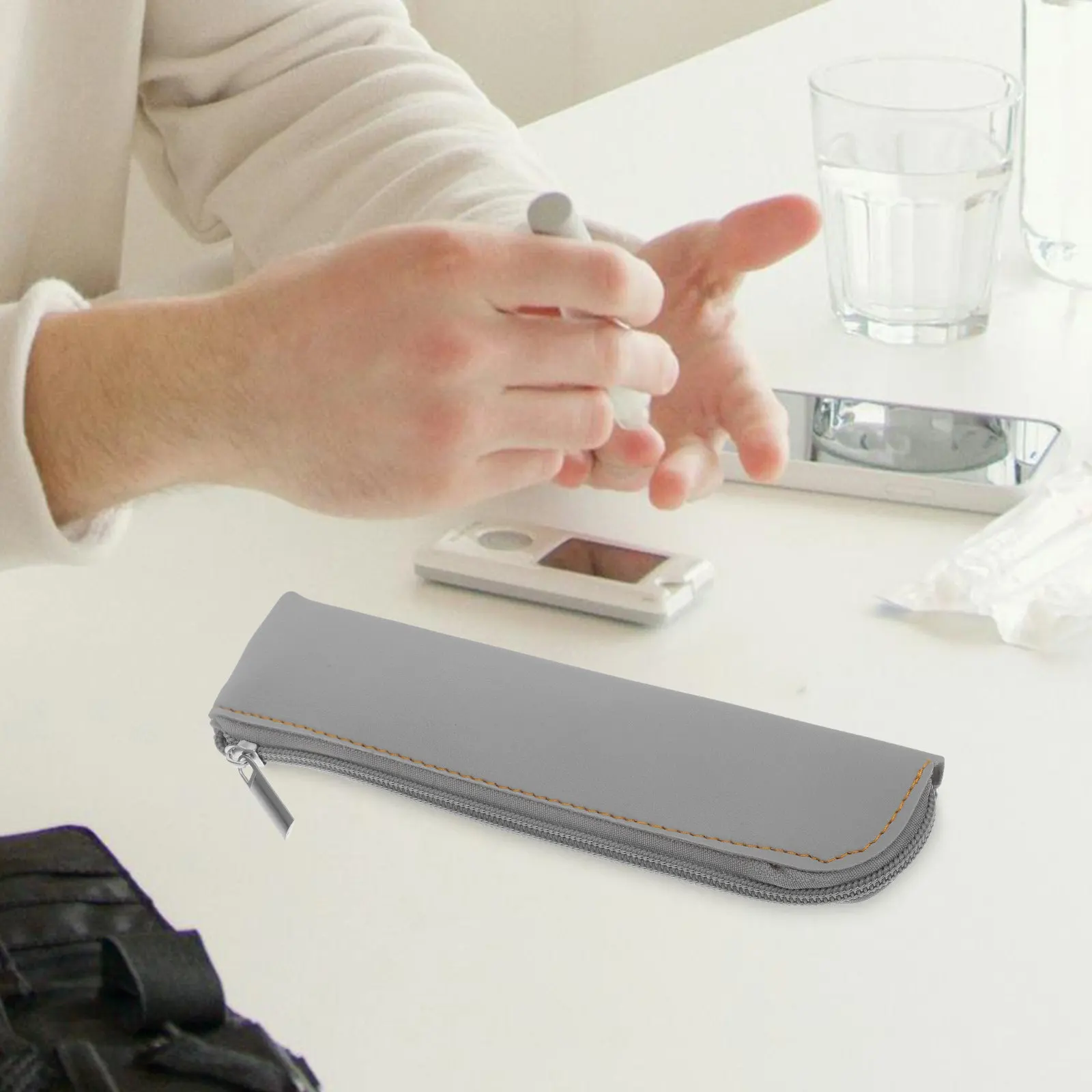 

Mini Insulin Pen Storage Bag Portable Compact Travel Case Lightweight Insulated Medication Organizer Supplies Protector