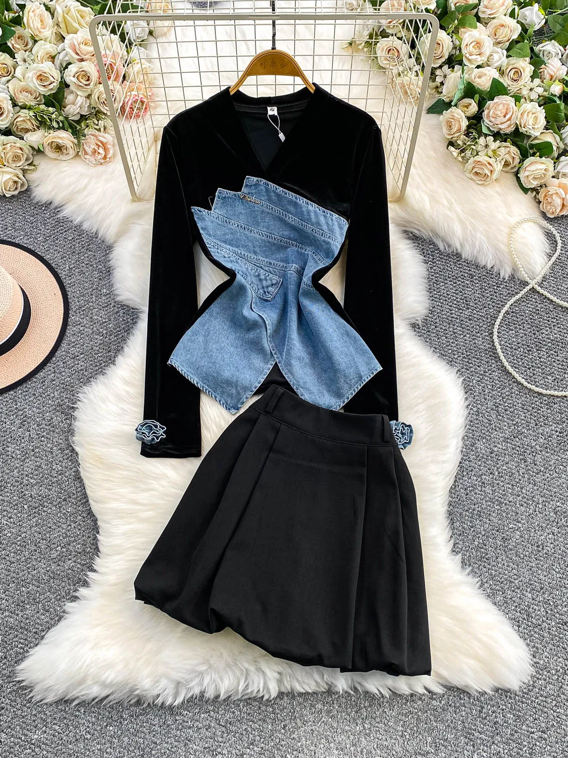 

Stunning Velvet V-Ne Denim Top And Skirt Set Age-Defng 3D Flower Splicing Beautiful Bud Skirt Two-Piece Ensemble for Women