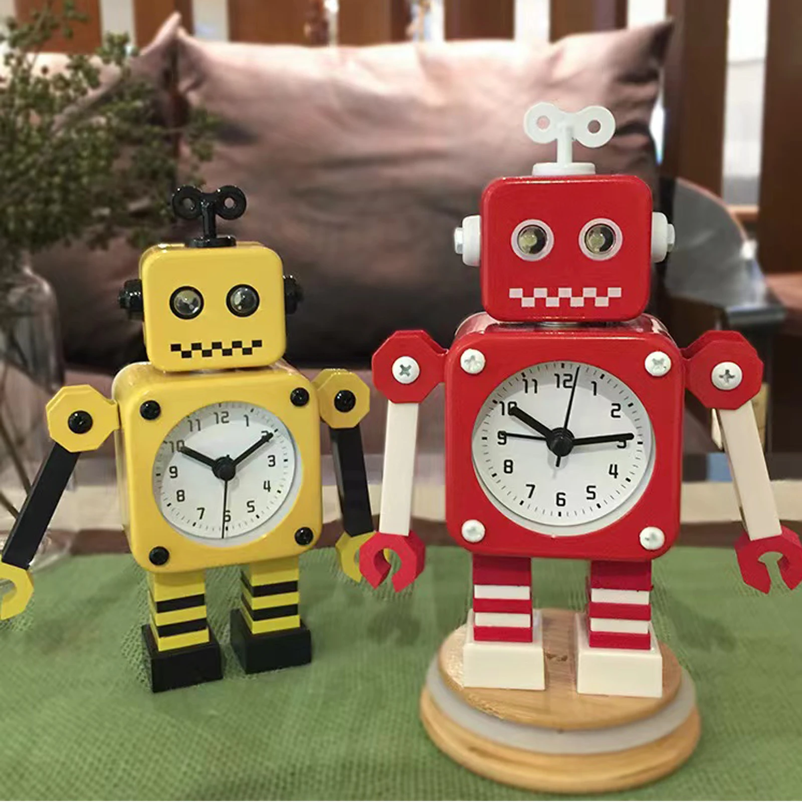 Robot Alarm Clock, Non-Ticking Wake-up Clock with Flashing Eye Lights and Rotating Arm, Gift for Kids, Funny Decoration Clock