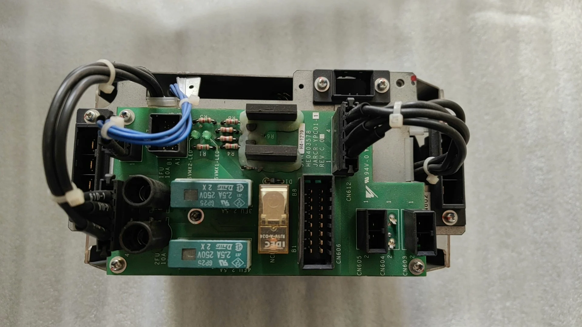 

Оригинальные аксессуары для роботов DDX100 JZRCR-YPU01C-1 для YASKAWA