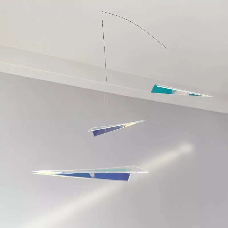 

Creative Acrylic Folding Airplane Air Balance Pendant, Spot Sunshine Catcher, Home Ceiling Decoration Silent Wind Chime Pendant