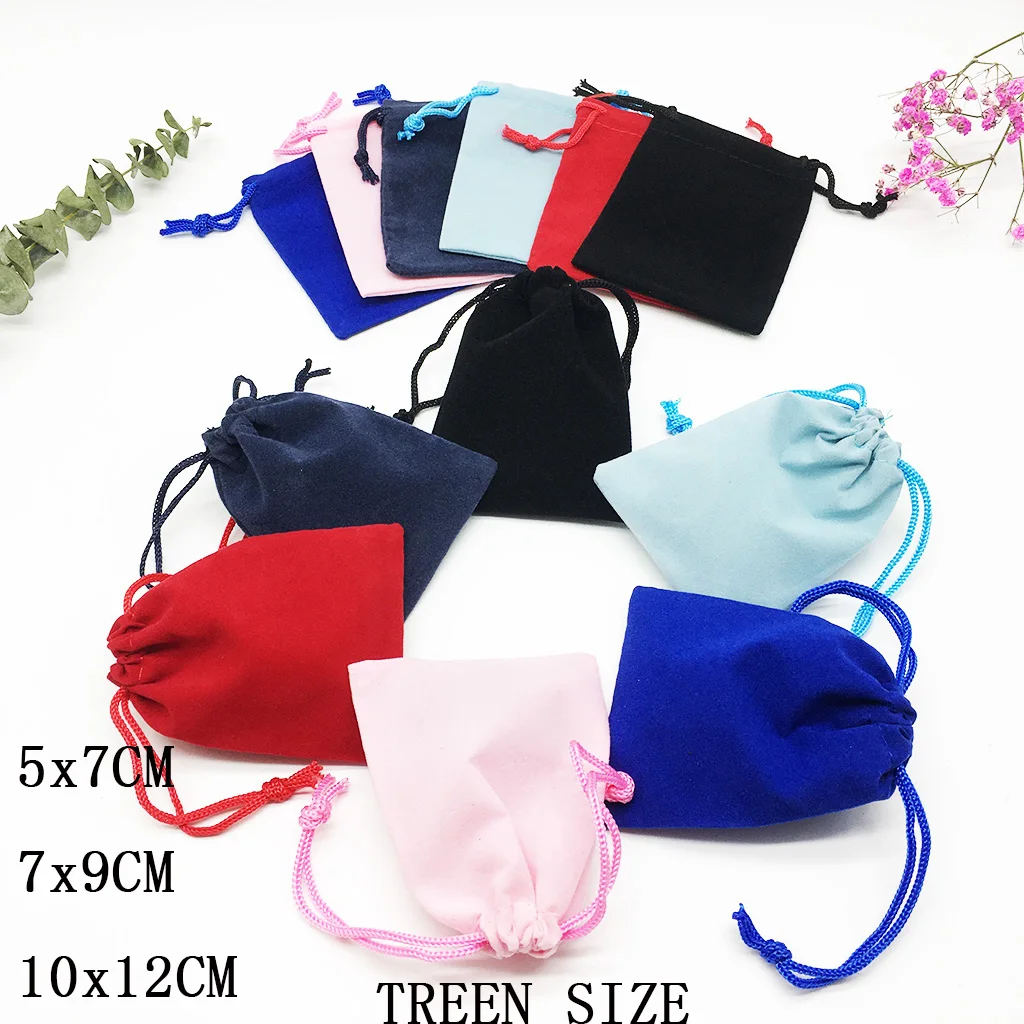 

10pcs / Lot Velvet Black Red 3 Sizes Jewelry Gift Bags Christmas Brace Strap Pouches Wholesale10*12cm 7*9cm 5*7cm Blue Pink