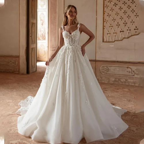 Lujosos tirantes finos Sweethart Apliques De encaje una línea vestidos De novia hecho a medida tren De barrido corsé 2026 Vestido De Noival