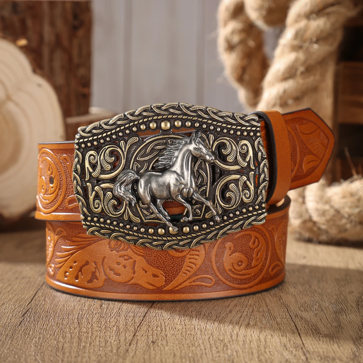 Ein PU-Gürtel für Damen und Herren, der den Stil von Western-Denim und Retro vereint, ist perfekt für alltägliche Freizeitausflüge. – Detail 5