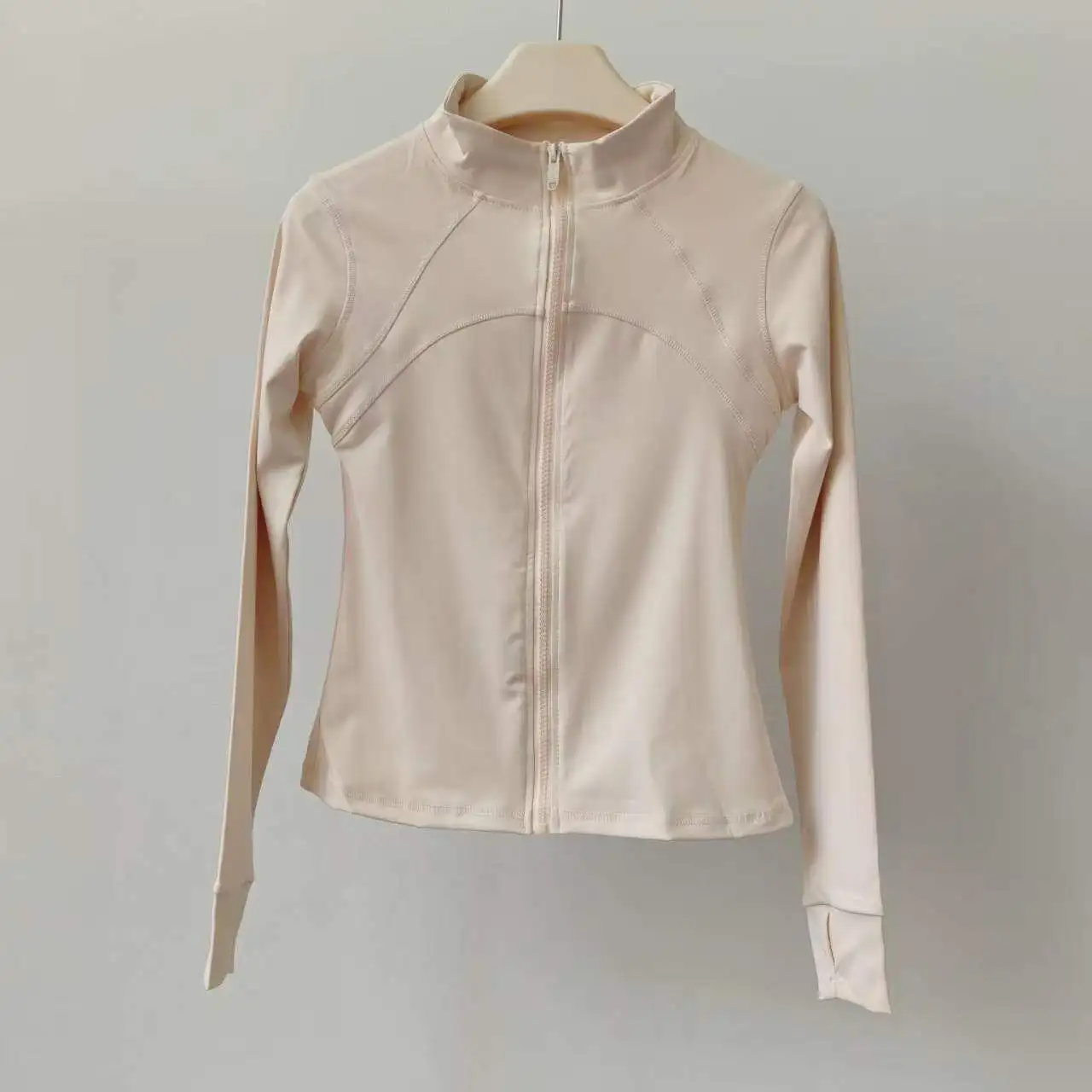 Yoga-Bekleidung Jacke Schlankmachender Stehkragen Schlankes Sport-Oberteil Pilates Atmungsaktive Schnelltrocknende Laufjacke Fitness-Bekleidung – Detail 2