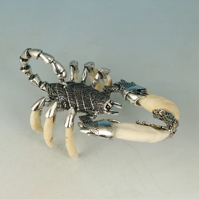 

Old Chinese Tibet silver Inlay Tooth Statue Decoration Scorpion Statue