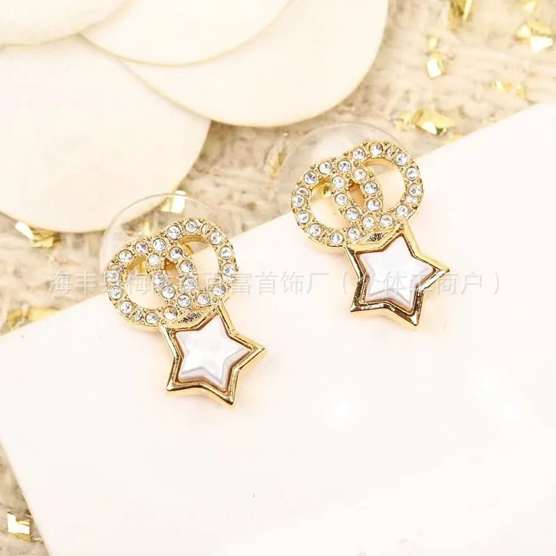 

Pentagram Double C Diamond Classic Stud Earrings Versatile Simple Premium Earrings