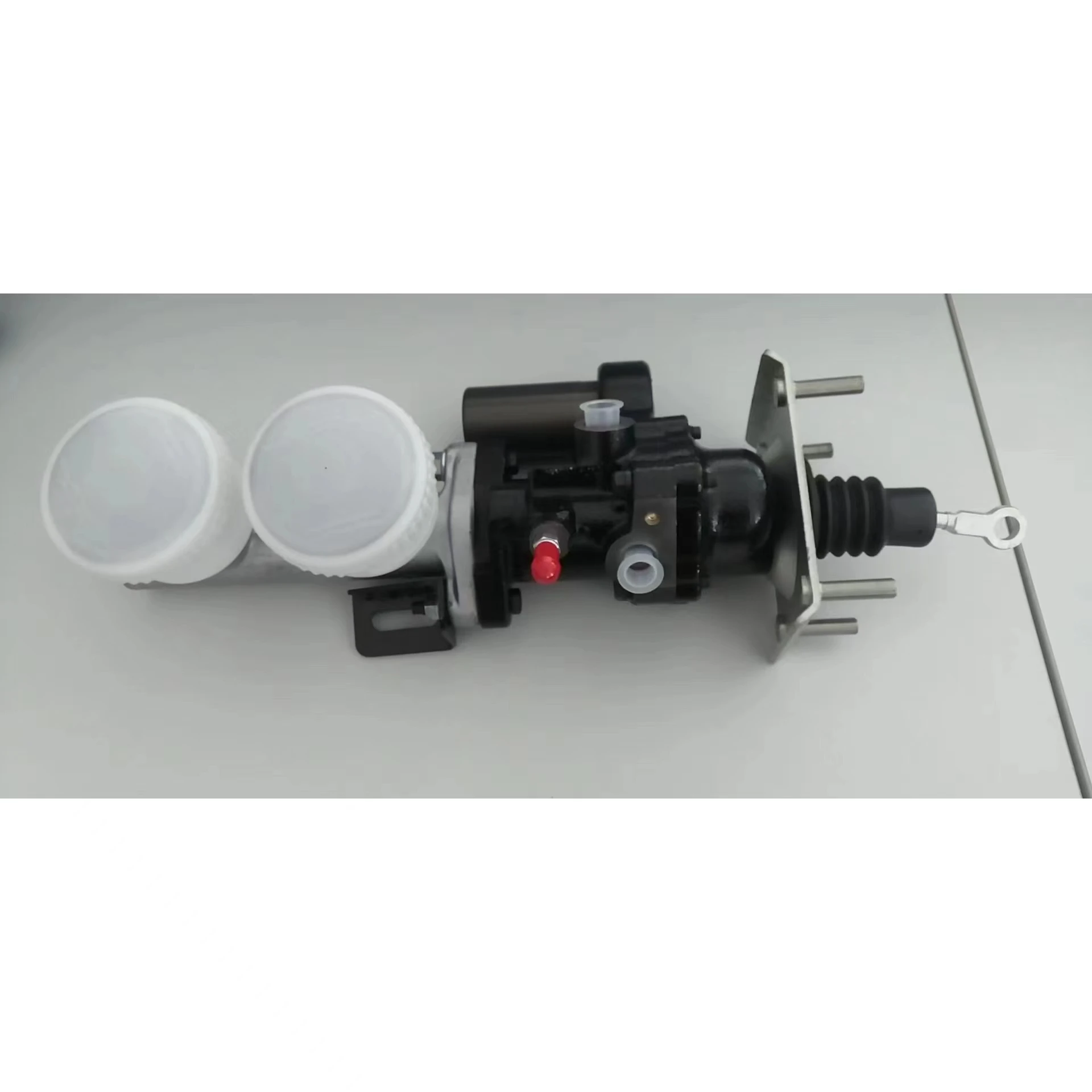 High Quality Auto Brake Systems Truck Parts Brake Master Booster 3510C21-001