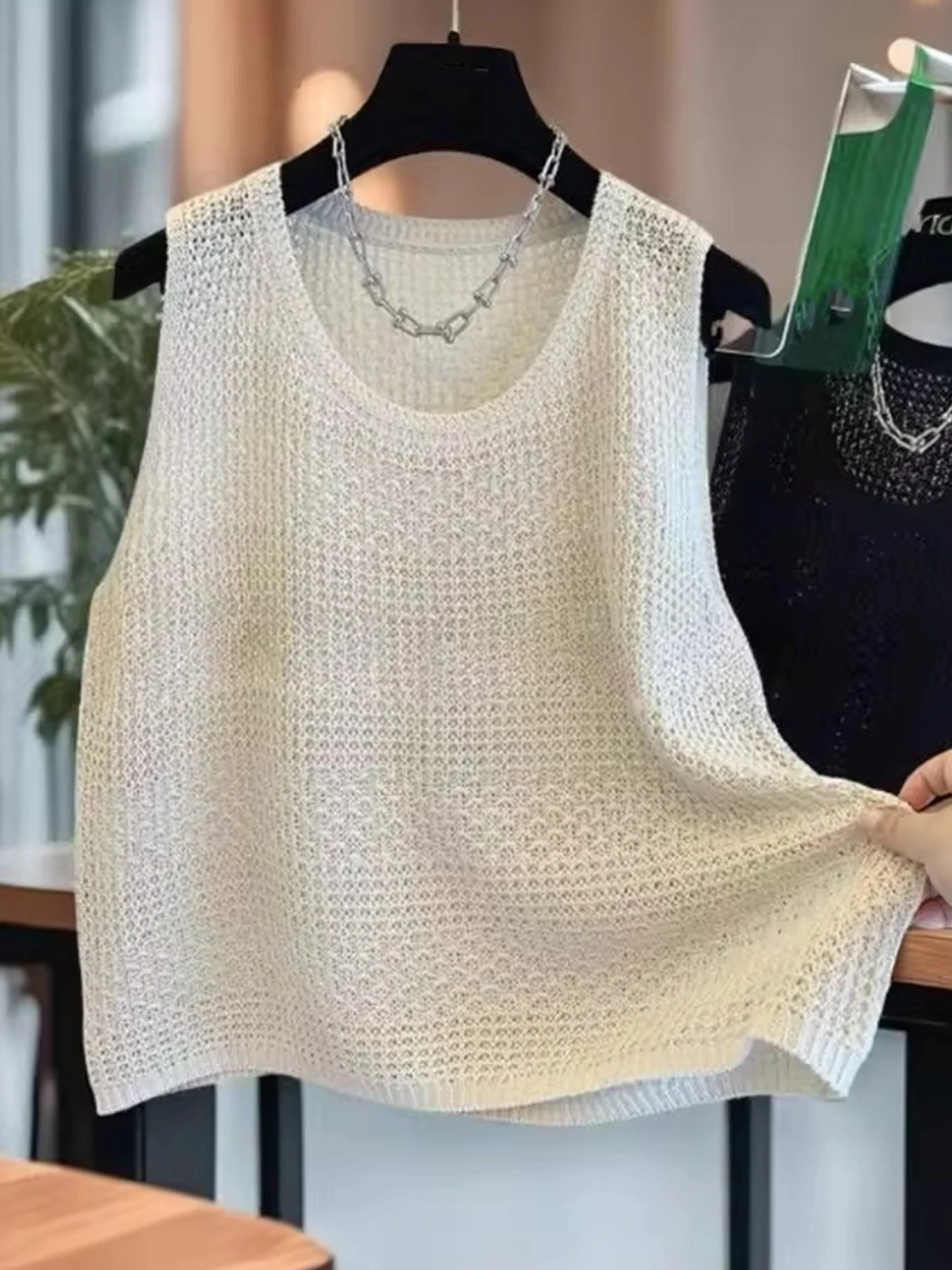 سترة مفرغة من الدانتيل سترة فضفاضة علوية 2025 كسول Sle توب جديد Faion التخسيس محبوك irt المرأة Faion