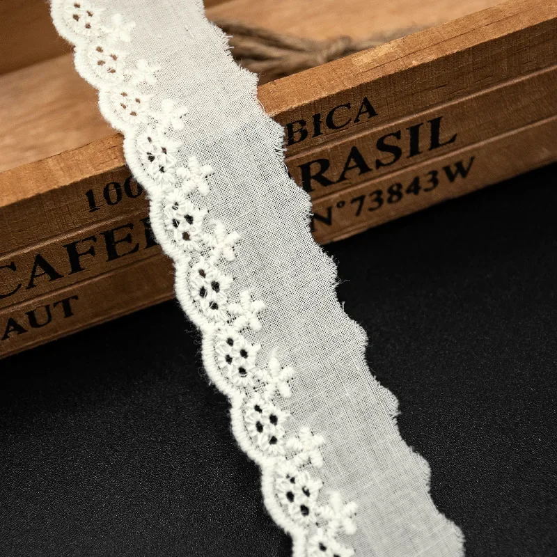 5Yards/lot 2.7cm Width 100% Cotton Cloth Embroidery White Beige Lace Trim DIY Lace Fabric