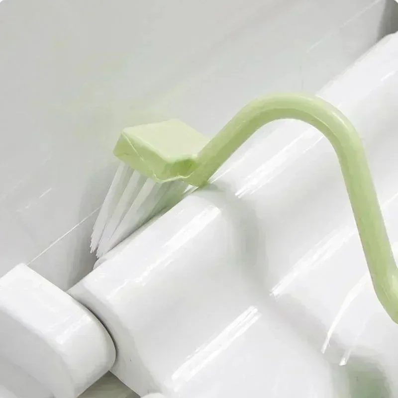 Hot Sale Bending Toilet Corner Cleaning Brush Bending Handle Scrubber Bathroom Accessories for Home Shower Room Portable