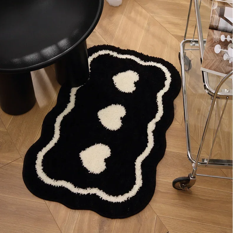 

Vintage Tufting Black White Heart Carpet for Living Room Fluffy Mat Hallway Rug Bedroom Floor Pad Doormat Aesthetic Home Decor