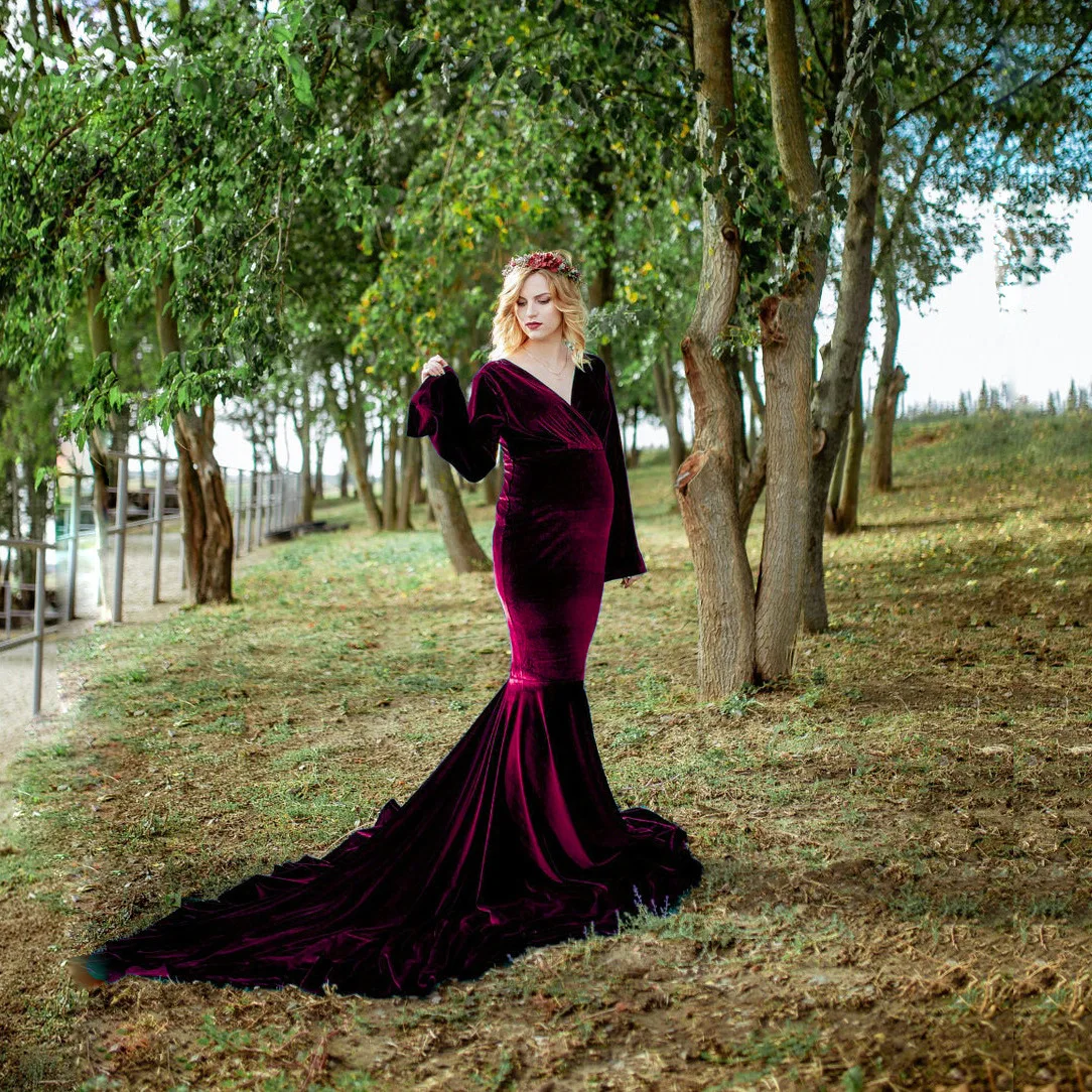 European American Autumn Winter Women's Velvet Maternity V-Neck Train Maxi Dress Photoshoot Dress Youth Pregnancy Photography