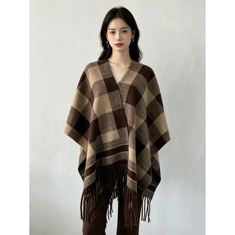 Cross-border best-selling faux cashmere shawl, featuring a sophisticated ink-wash painting design, a versatile and warm winter