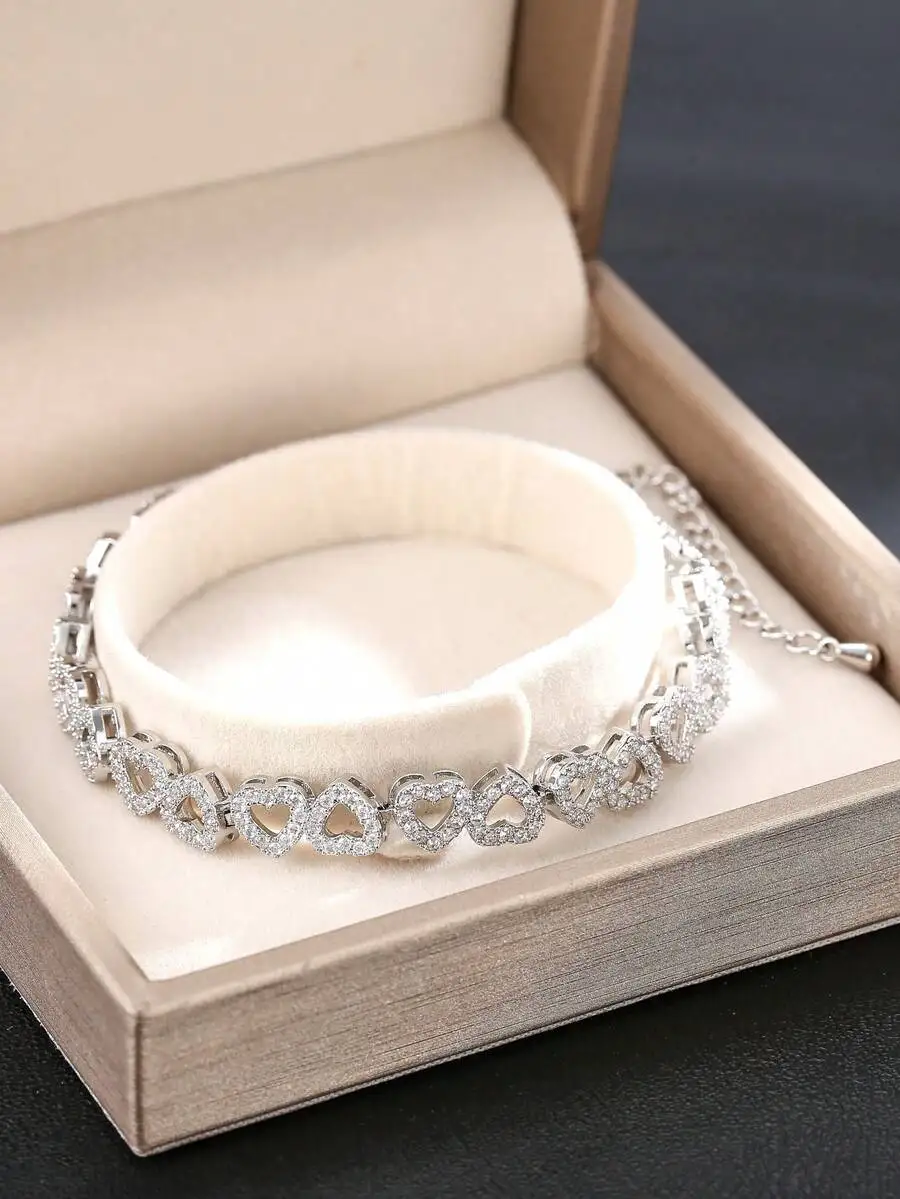 

Cubic Zirconia Heart Shape Adjustable Sparkly Bracelet For Women