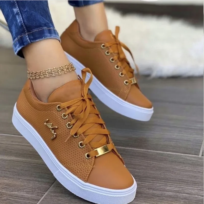 Wulkanizowane buty damskie nowe 2024 codzienne trampki modne płaskie zasznurowane Outdoor Walking Sport Plus rozmiar 43 Zapatillas Mujer