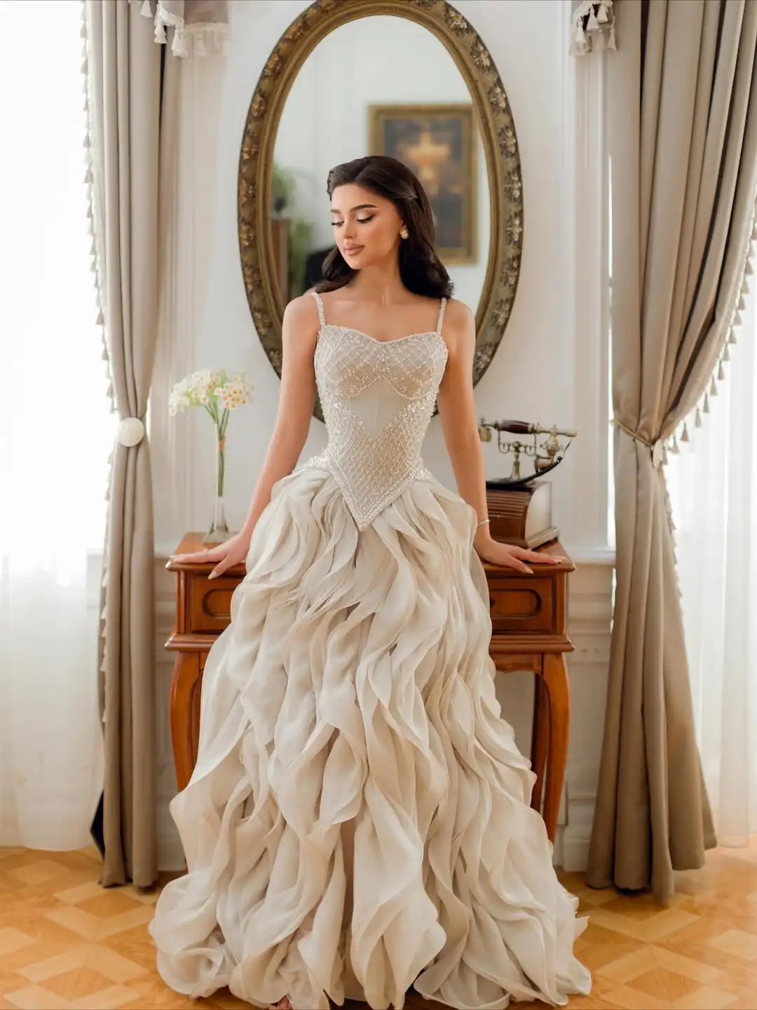 

New Design Sexy Beading Spaghetti Straps Cirset Side Slit Tiered Ruffles Elegant A Line Evening Prom Formal Party Dress