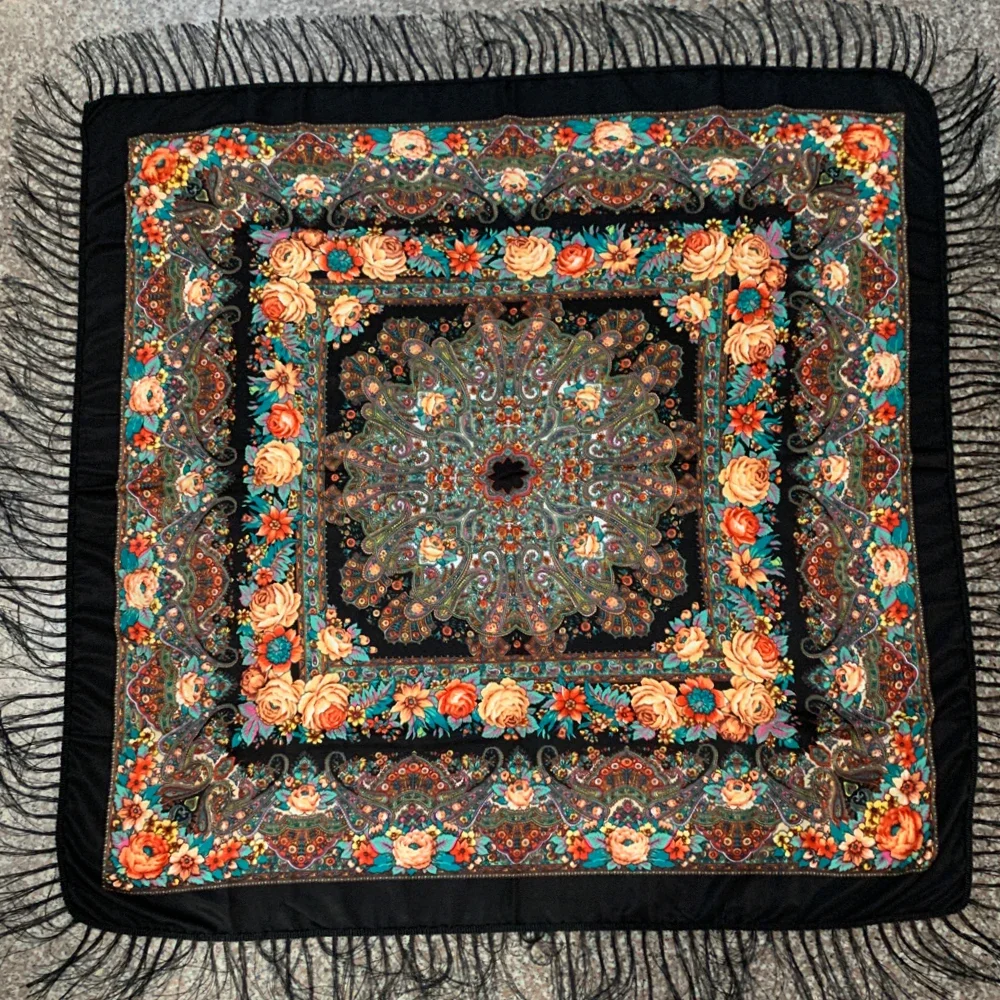 130*130 cm Luxe Bloemenprint Omzoomd Oekraïense Sjaal Vrouwen Russische Nationale Vierkante Sjaal Babushka Zakdoek Hoofd Wraps