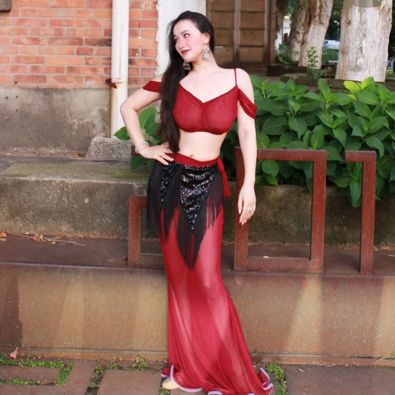2025 traje de actuación de danza del vientre sexy top con hombros descubiertos + falda de cola de pez + bufanda de cadera con borla de lentejuelas 3 uds ropa de danza Oriental