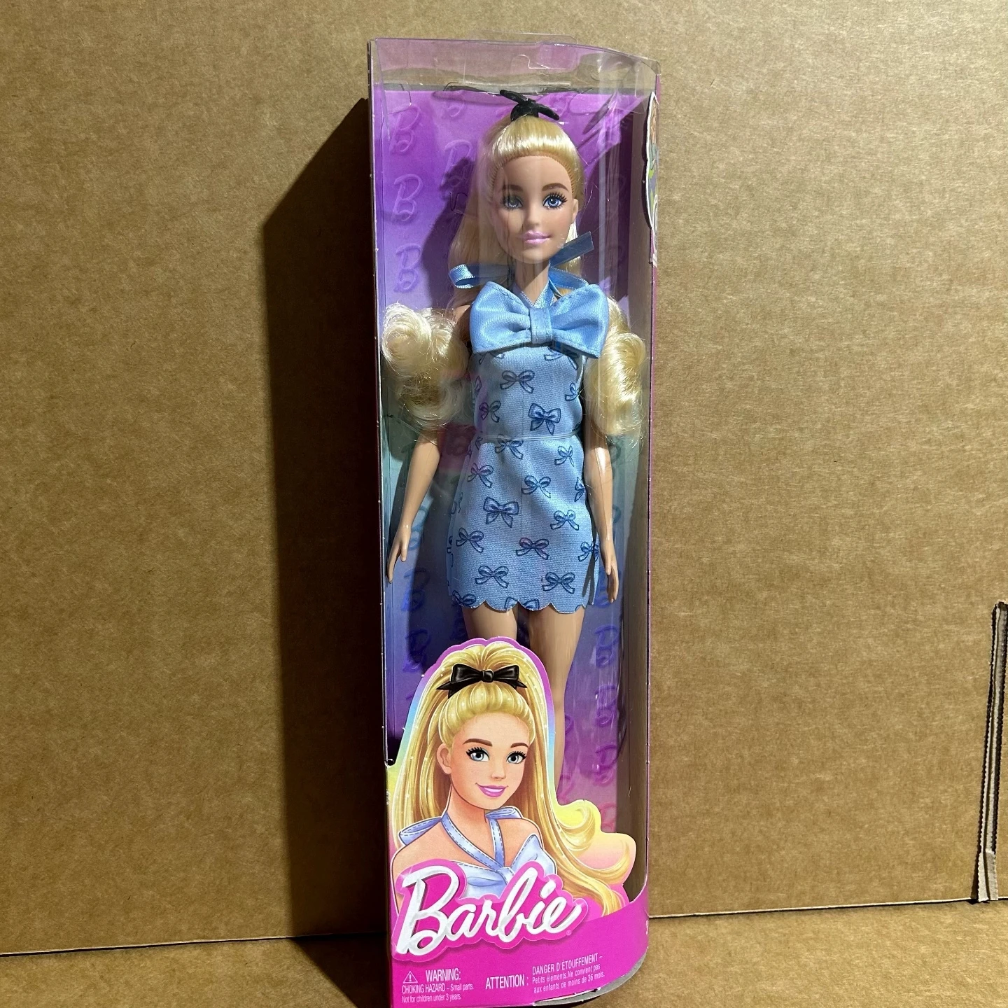 Barbie Fashionistas Puppe, wunderschönes blondes gewelltes Haar, Kleid-Accessoires, zum Anziehen, Sammeln, Kinderspielzeug, Geburtstagsgeschenk