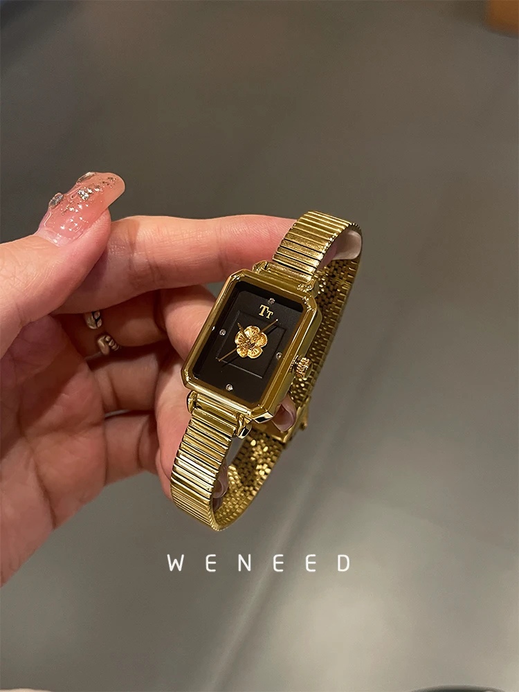 weneed-–-montre-camelia-pour-femmes-nouvelle-lumiere-de-luxe-niche-carree-petit-cadran-simple-a-la-mode-2025