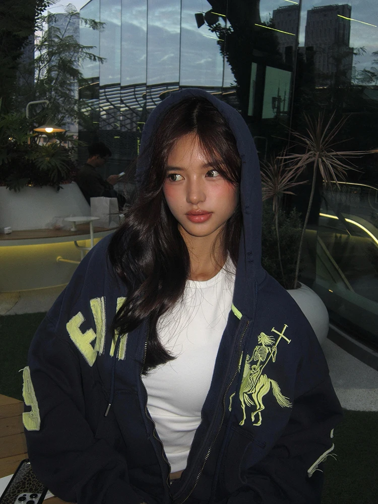 

Толстовка с капюшоном на подкладке в американском стиле High Street, женская осенне-зимняя новая цветная бровая лоскутная вышивка, модная брендовая одежда...