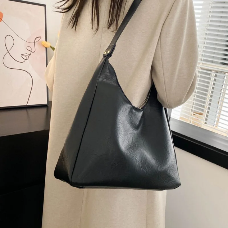 

Classic Elegant Leather Messenger Bag For Ladies Women's Shoulder Bag Crossbody Bag Luxury Brand