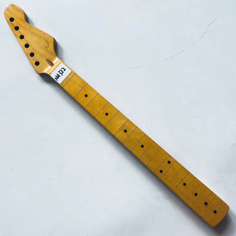 

NN322 No Frets No Logo ST Guitar 21 Frets Electric Guitar Neck Maple Wood Replace and DIY Surface Damages and Dirty