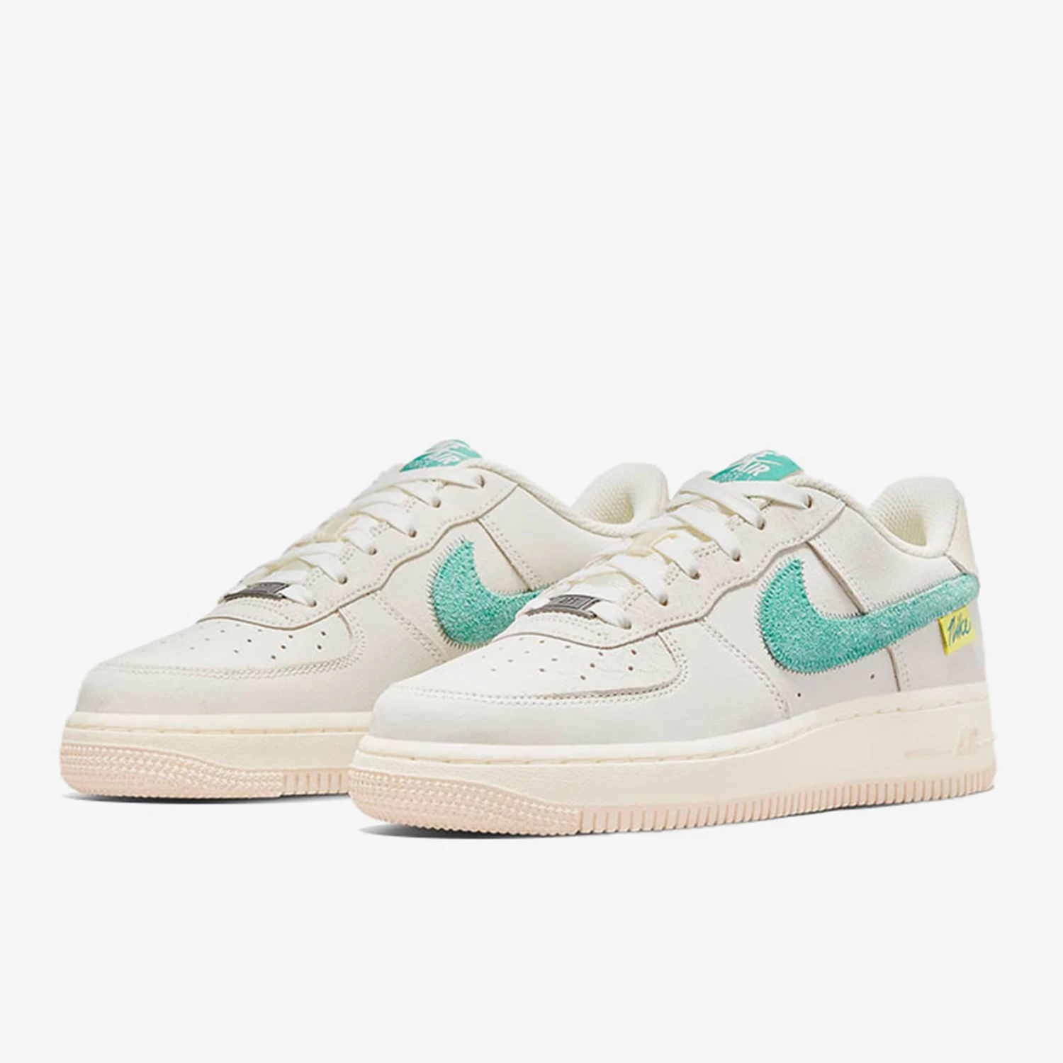 

Аутентичные женские нескользящие туфли для скейтбординга Nike с низким верхом DO5877-100