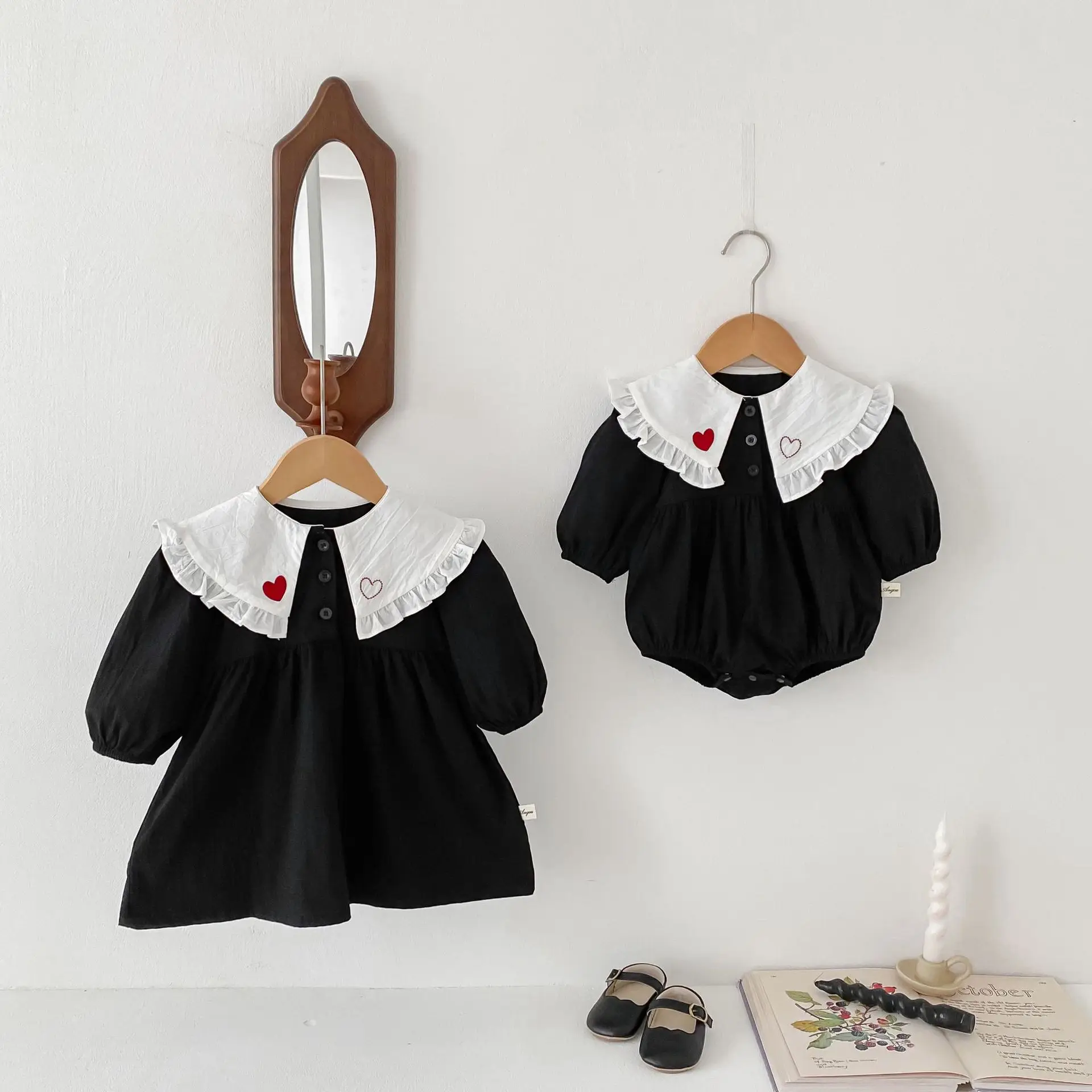 

Rompers Baby Clothing Clothes Spring Baby Princess Simple Fashion 2024 Turn Down Collar Black Pleated Lovely Loose