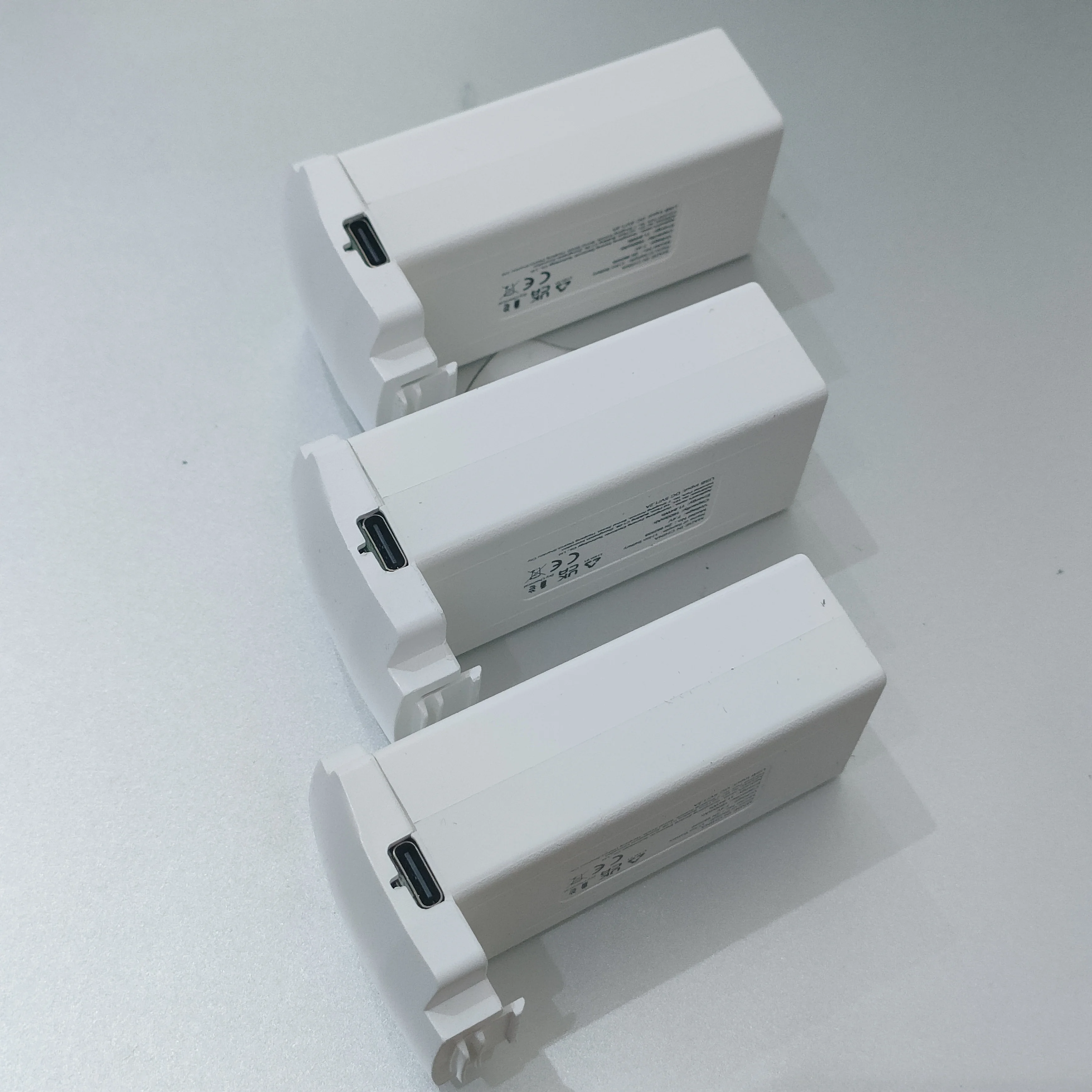 

7,4 В 1600 мАч Lipo аккумулятор для экрана S-X1 3-осевой стабилизатор с защитой от сотрясений Бесщеточные двигатели Воздушные GPS HD EIS Камеры Мини БПЛА Квадрокопте