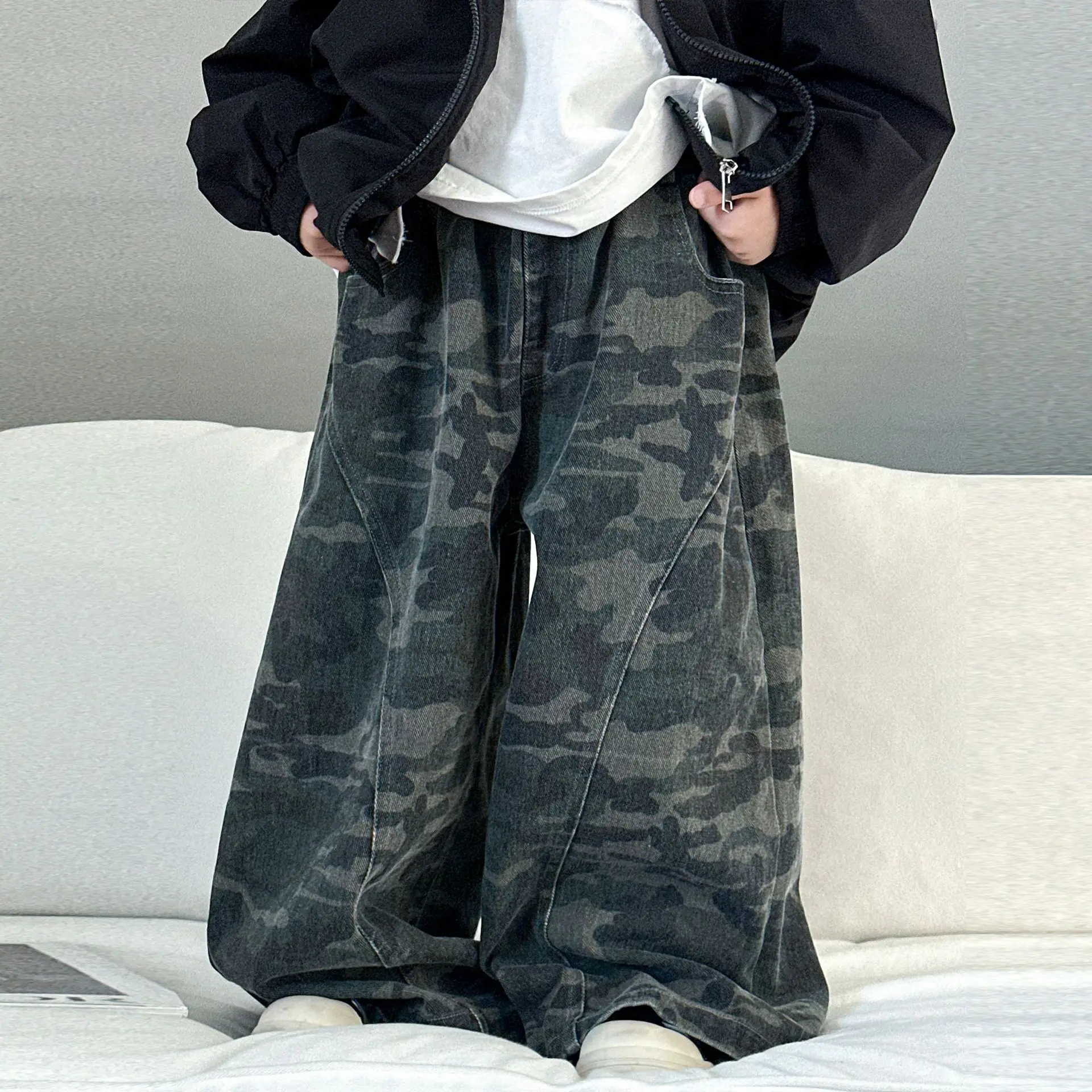 

Boys Camouflage Trousers 2025 New Children's Loose Casual Wide-leg Trousers Children's Versatile Handsome Jeans