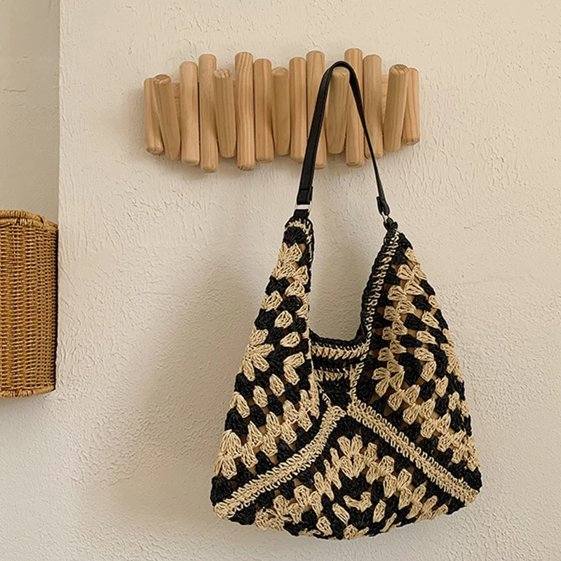 Popular Women's Woven Straw Shoulder Bag Medium Size Handbag With Handle For Beach Vacation