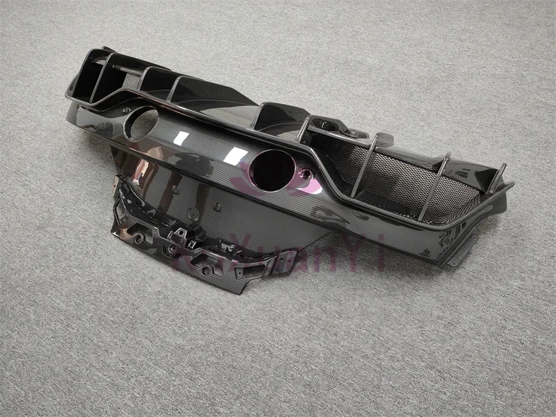 

Комплект обвеса (задний спойлер) из карбона в стиле OD для модификации и тюнинга Maserati MC20 2020-2023 годов