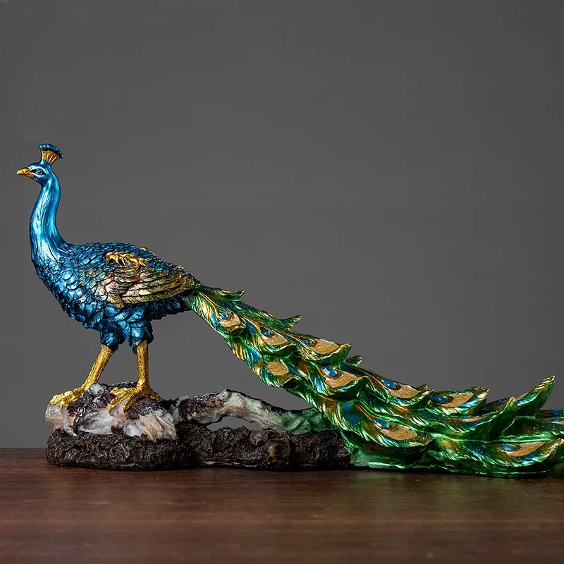 

High-end Peacock Ornament Chinese-style Decorative Item Foyer Living Room Display Resin Crafts Painted Carving Prop