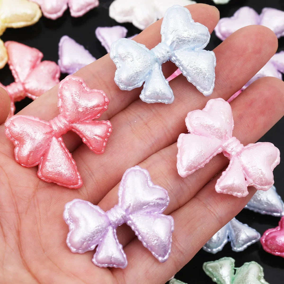 20/40pcs Random Color 33*29mm Pearlescent Stitched Heart Bowknot 3D Simulation Cloth Acrylic Beads for DIY Jewelry Making