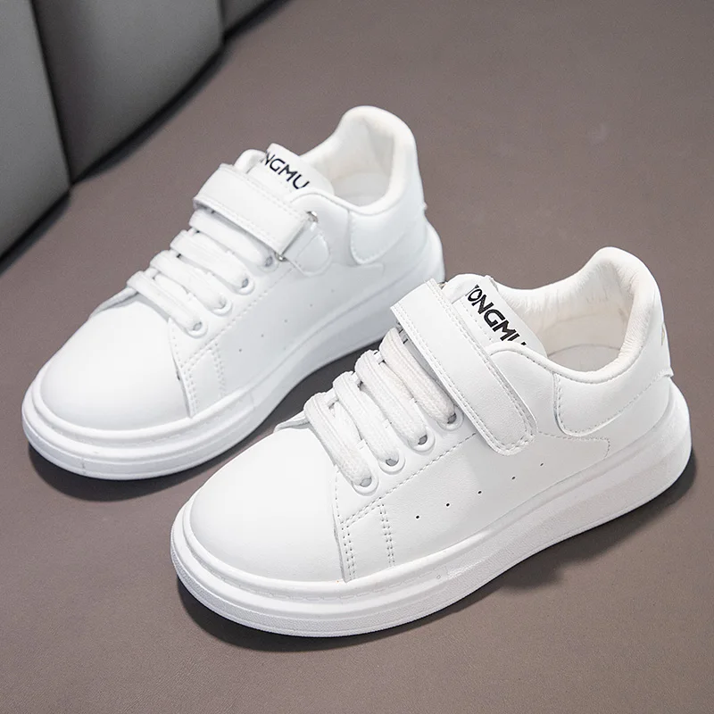 Baskets en cuir à l\'offre elles souples pour enfants, petites chaussures blanches, chaussures de sport de tennis décontractées pour garçons et